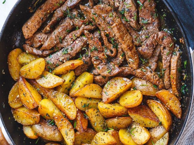 Skillet Garlic Butter Steak and Potatoes - Aberdeen's Kitchen