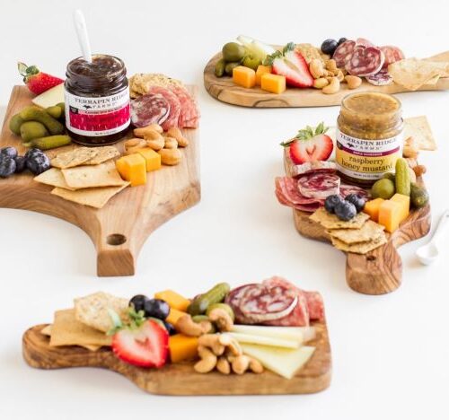 https://oliveoilmarketplace.com/wp-content/uploads/2022/02/Mini-Charcuterie-Board-500x468.jpg